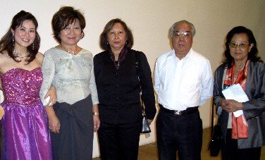 Mari Terada com diretores e membros do Bunkyo em S�o Paulo (30.11.2008) - Foto: Agencia Brasileira de Noticias - ABN News - Brazilian News Agency [ Since 1924 ]