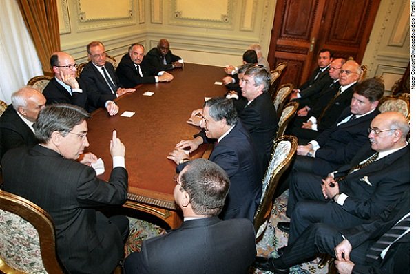 Governador Germano Rigotto em audiência com o Conselho dos Embaixadores dos Países Árabes (Argélia, Emirados Árabes Unidos, Jordânia, Líbano, Líbia, Kuwait, Marrocos, Síria, Tunísia, Sudão e Palestina).