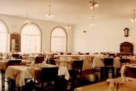 hbraganca4rest2.jpg (6665 bytes)